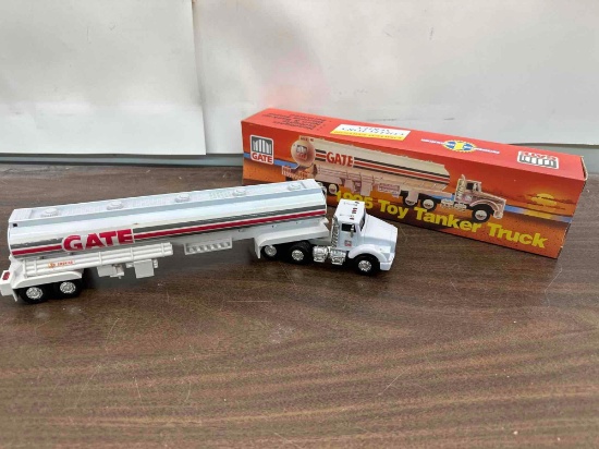 1995 Collectable Gate Toy Tanker Truck