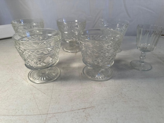 5 Pc Glass Dessert Cups / 1 Glass Dessert Cup