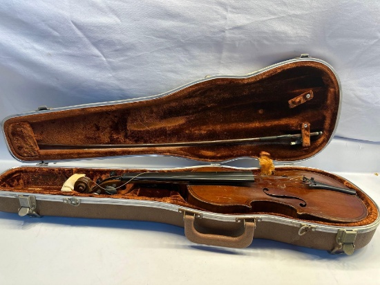 Vintage Wooden Violin in Case