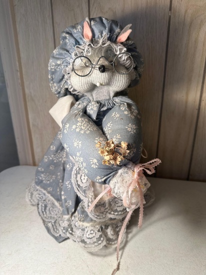 Granny Mouse Home Decor