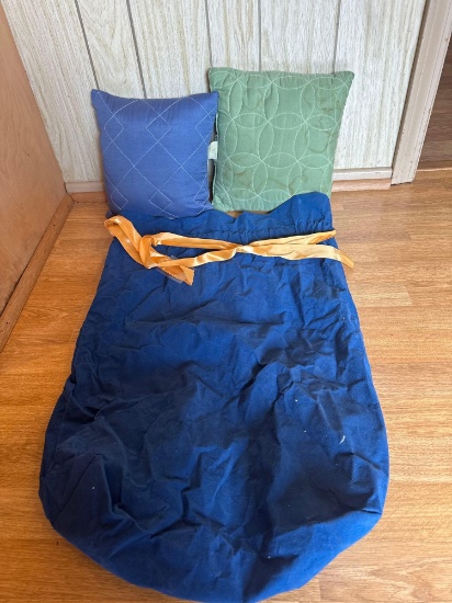 2 Throw Pillows and Large Cloth Bag