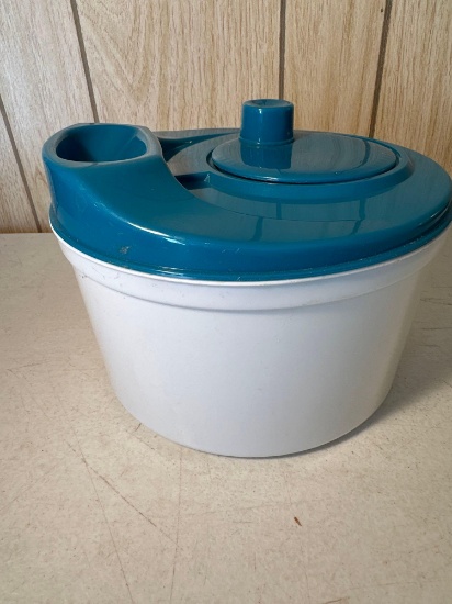 Salad, Fruit, & Vegetable Spinner