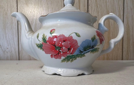 Ceramic Decorative Teapot With Lid