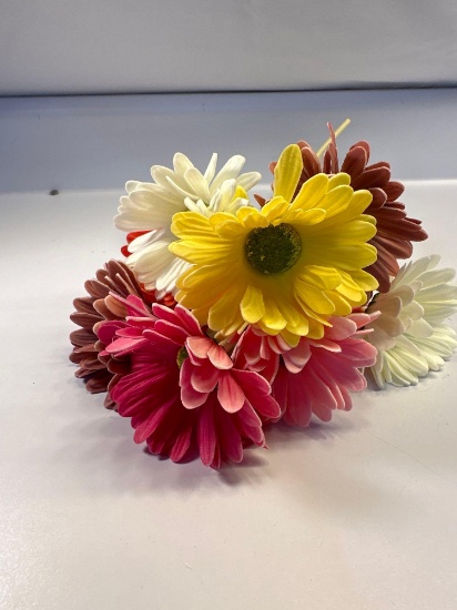 New 12 Pc Artificial Flowers