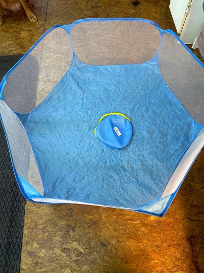 New Foldable Mesh Small Animal Enclosure