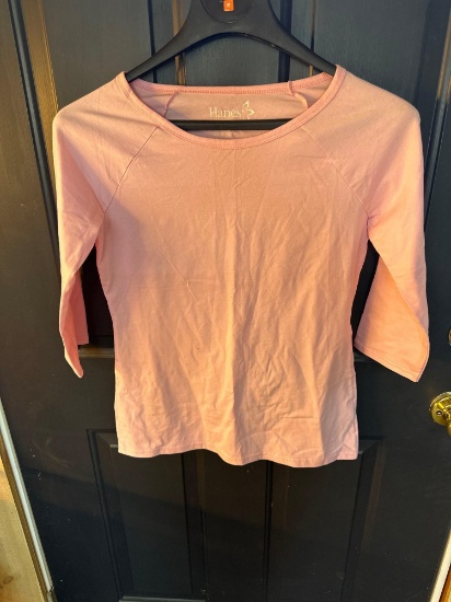 New Womens Hanes Quarter Sleeve Shirt Size Small
