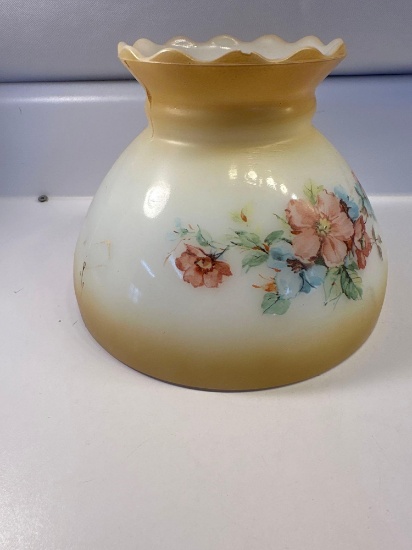 Decorative Glass Oil Chimney Shade / Lamp Shade