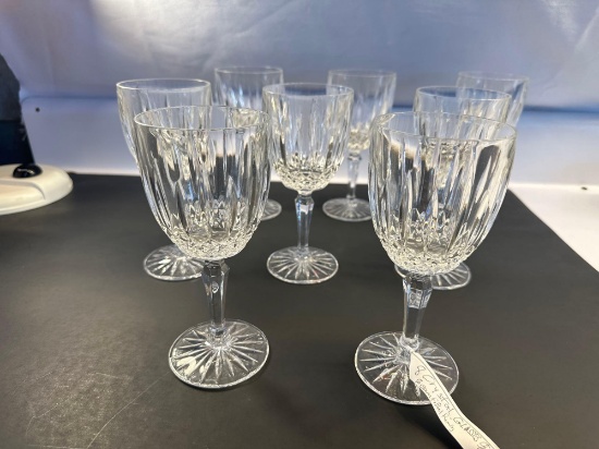 8 Crystal Glasses / Wine Glasses