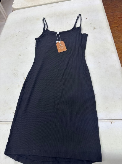 New Ladies Size Medium Nightgown
