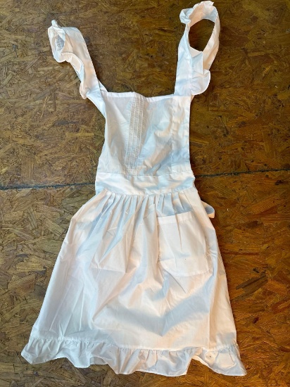New Lilmentz White Apron
