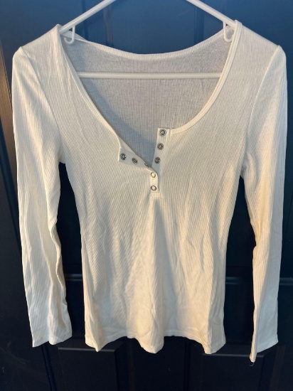 Womens X- Small Long Sleeve Shirt