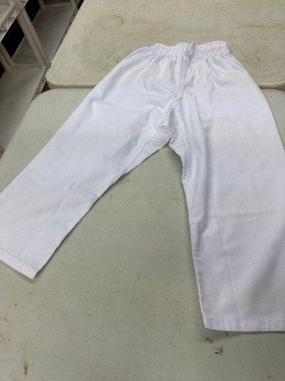 Women Size 00 White Capri Pants