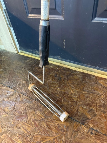 Wooden Pole Paint Roller