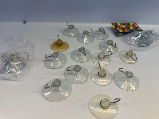 19 Suction Cups