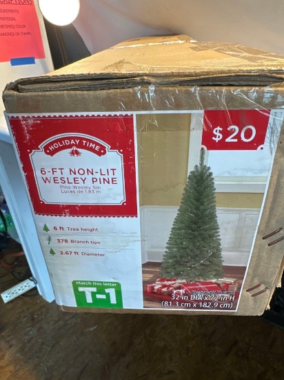 6 Ft Non-Lit Wesley Pine Christmas Tree In Box
