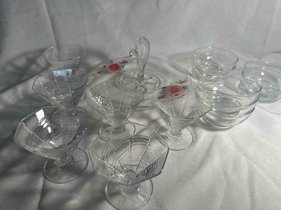 7 Glass Dessert Bowls, 6 Stem Glasses , Decorative Swan Glass Serving Plate