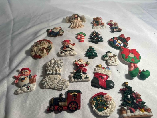 19 Christmas Refrigerator Magnets