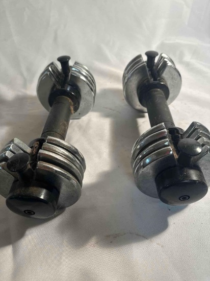 2 Adjustable Dumbbells