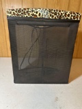 Paper Shedder With Leopard Design Top