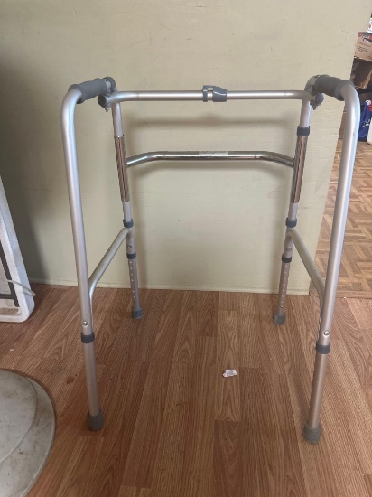 Fashion Adjustable Folding Walker