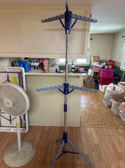 Clothes Hanging Rack