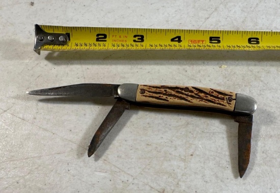 Vintage Colonial Pocket Knife