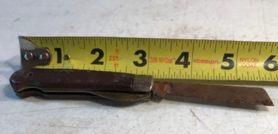 Vintage Pocket Knife 2 inch blade