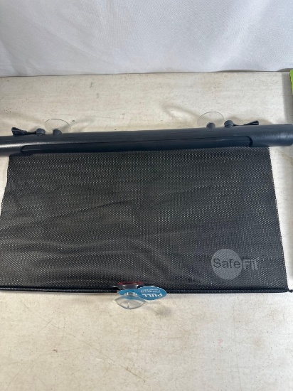 Safe Fit Safetemp Xtra- Wide Sun Shade For Car/ Truck Window