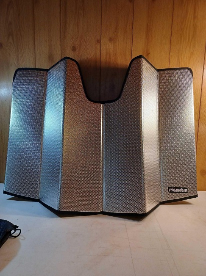 Pigenius Windshield Sunshade with Storage Bag