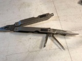 Utility Knife with 7 Tools