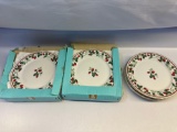 Set of 12 Andrea by Sadek Strawberry Patch Design Dessert Plates