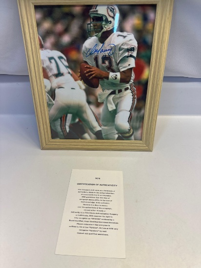 Dan Marino Signed Photo 8 x 10 - Framed