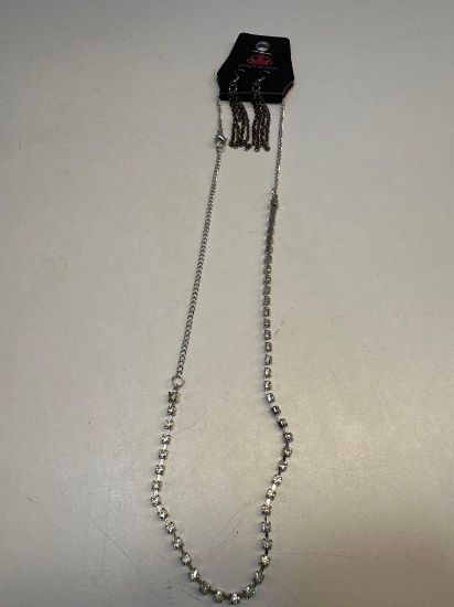 New Paparazzi Necklace/ Earrings