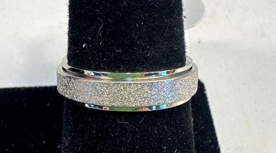 New Mens Ring Size 9