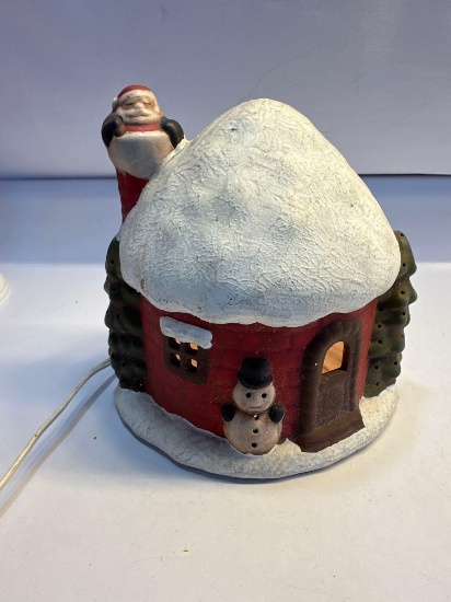 Vintage 1980 Christmas Ceramic Igloo Round Lighted House