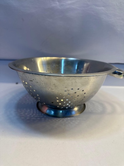 Large Stainless Steel Footed Strainer With Handles
