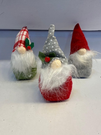 3 Christmas Gnomes Decor