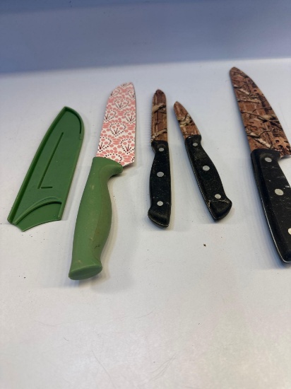Set of 3 Camouflage Knives / 1 Knife With Holder