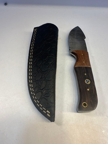New Knife With Sheath