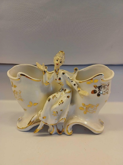 Vinrage White Colonial Woman Double Vase