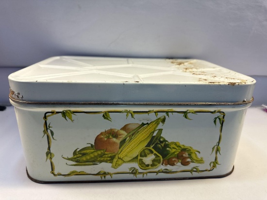 1983 Cheinco Vegetable Design Tin With Lid