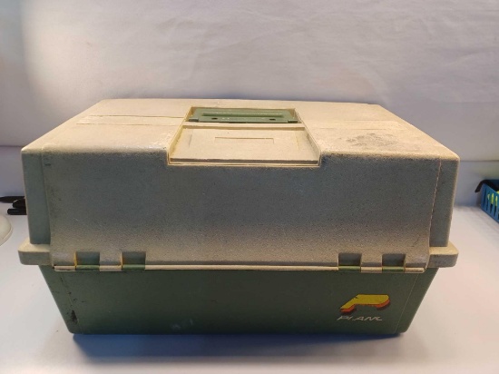 Vintage Plano 8606 Tackle Box