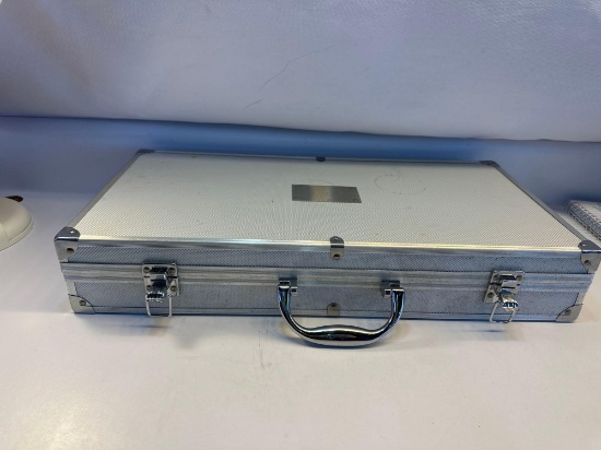 Aluminum Hard Carrying Case With Handle