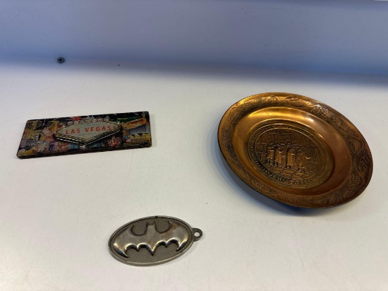 Wailing Wall Plate Wall Hanging, Batman , Las Vegas Magnet