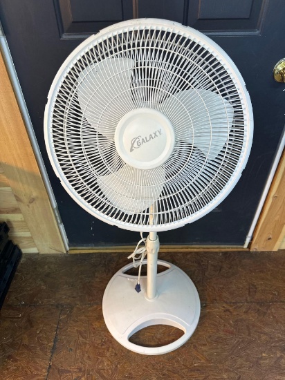 Galaxy Floor Adjustable 3 Speed Oscillating Fan