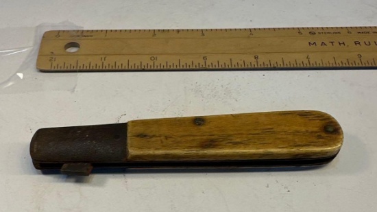 Vintage Single Blade Pocket Knife
