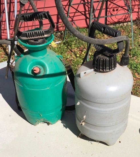 2 Garden Sprayer 2 Gallon each