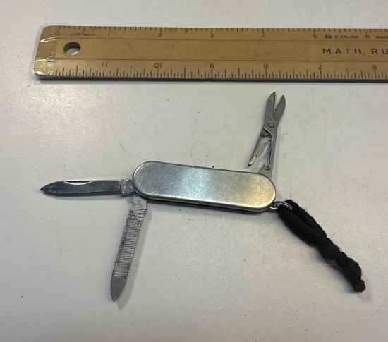 Multi- Tool / Utility Knife Keychain