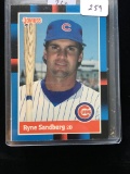 Ryne Sandberg Chicago Cubs Hall Of Famer Plus Free Mystery Card