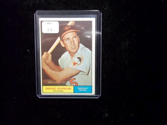 1961 Topps Baseball Card #10 Brooks Robinson Nr Mint Sharp